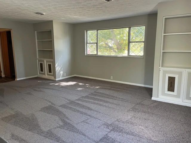 1990 Alexandria Pike, Highland Heights, KY 41076