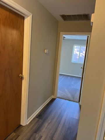 1990 Alexandria Pike, Highland Heights, KY 41076