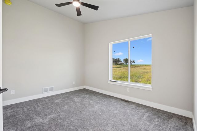 130 Moonlight Drive, Waterloo, IA 50701
