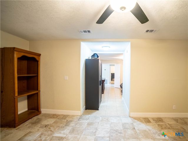 1906 N 60th Street, Killeen, TX 76543