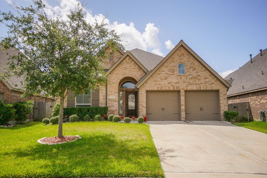 1215 Watercrest Park Lane, Rosenberg, TX 77471
