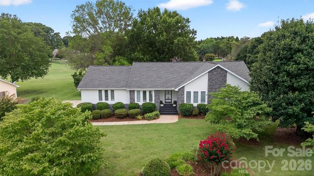 110 Old Squaw Road, Mooresville, NC 28117