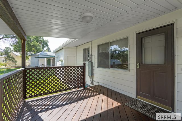 822 Crestmont Avenue, Idaho Falls, ID 83402
