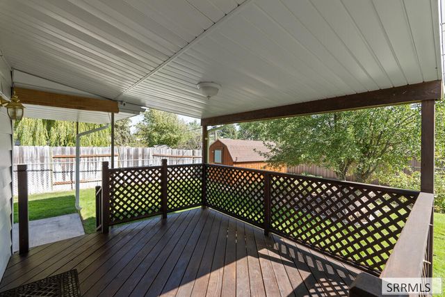 822 Crestmont Avenue, Idaho Falls, ID 83402