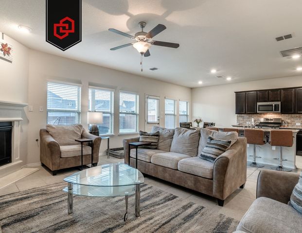 1965 Travertine Avenue, Heartland, TX 75126