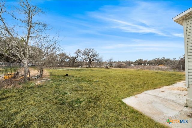3814 New Mathis Road, Elmendorf, TX 78112