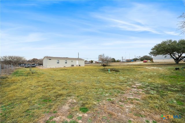 3814 New Mathis Road, Elmendorf, TX 78112