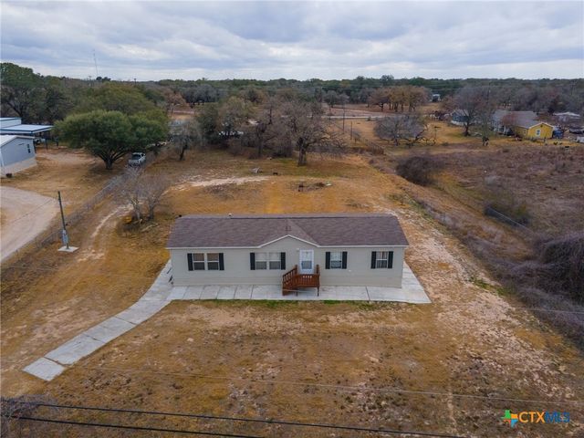 3814 New Mathis Road, Elmendorf, TX 78112