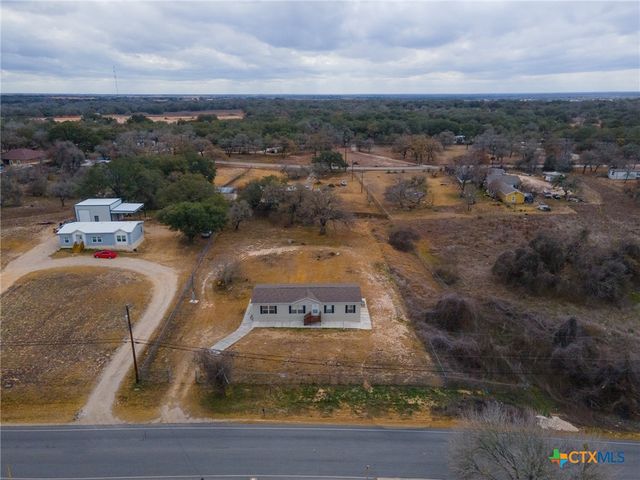 3814 New Mathis Road, Elmendorf, TX 78112