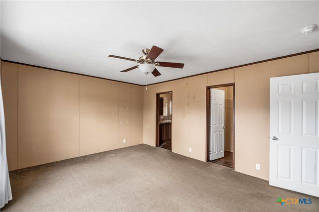 3814 New Mathis Road, Elmendorf, TX 78112