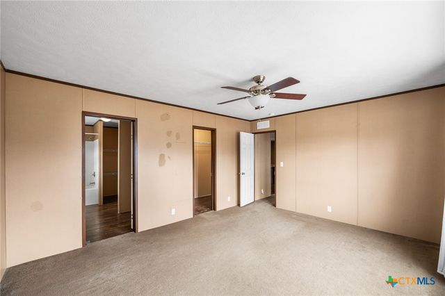 3814 New Mathis Road, Elmendorf, TX 78112