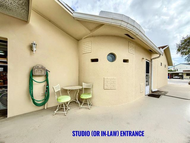 1213 W Broward Street, Lantana, FL 33462