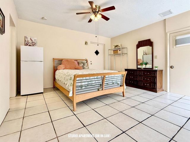 1213 W Broward Street, Lantana, FL 33462