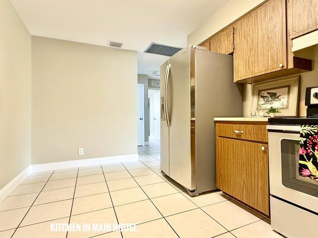 1213 W Broward Street, Lantana, FL 33462