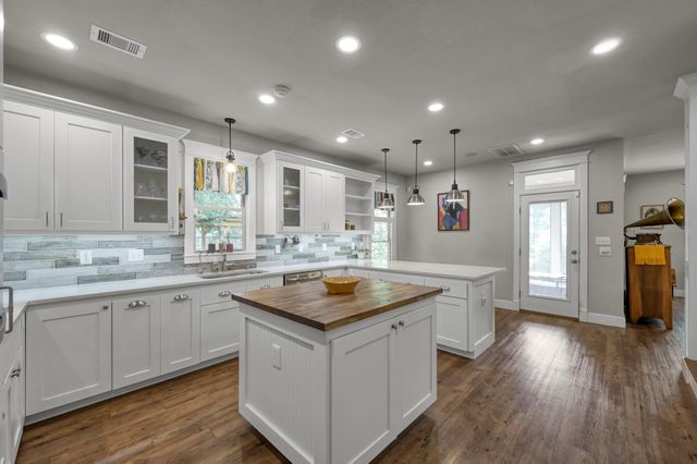 1615 Melissa Drive, Spring, TX 77386