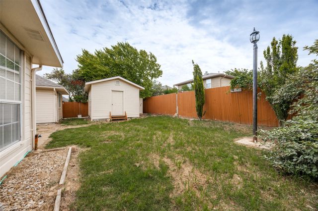 1905 Timberline Lane, Sherman, TX 75092