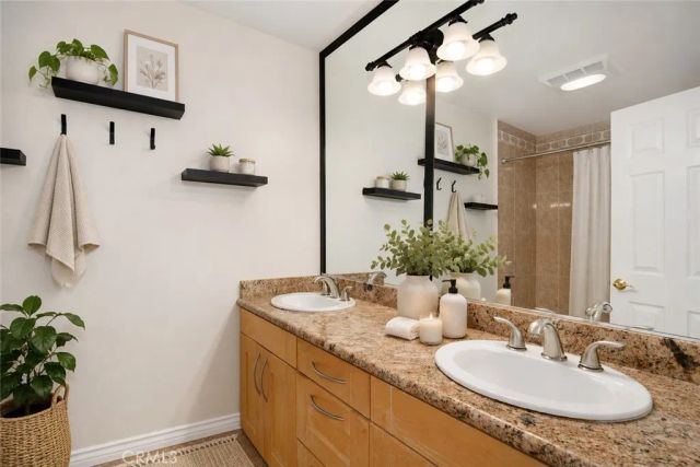 19611 Rosita Street, Tarzana, CA 91356