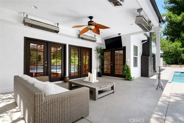 19611 Rosita Street, Tarzana, CA 91356