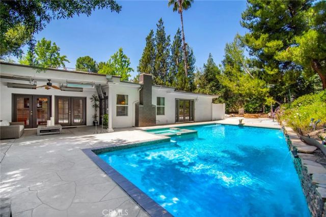 19611 Rosita Street, Tarzana, CA 91356