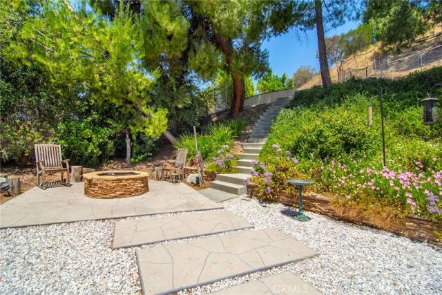 19611 Rosita Street, Tarzana, CA 91356