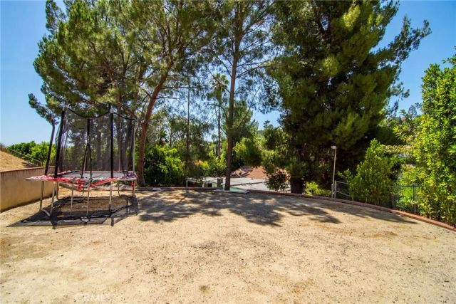 19611 Rosita Street, Tarzana, CA 91356
