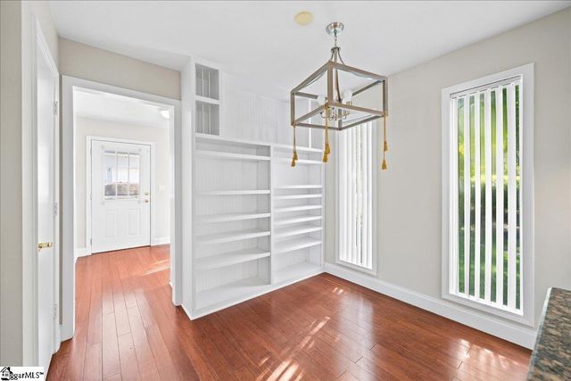 136 Shannon Lake Circle, Greenville, SC 29615
