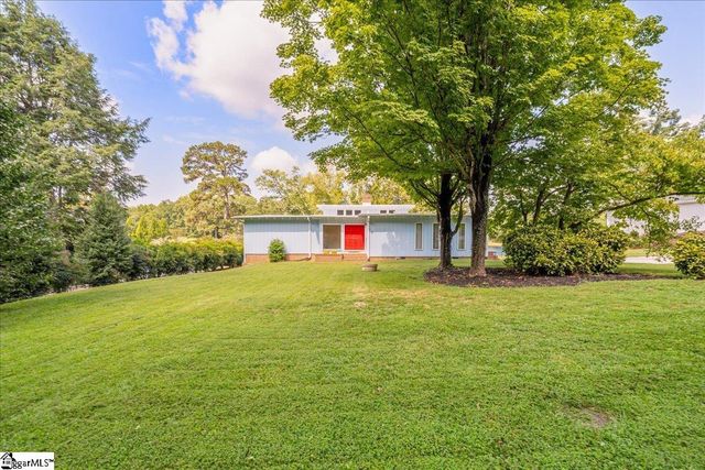 136 Shannon Lake Circle, Greenville, SC 29615