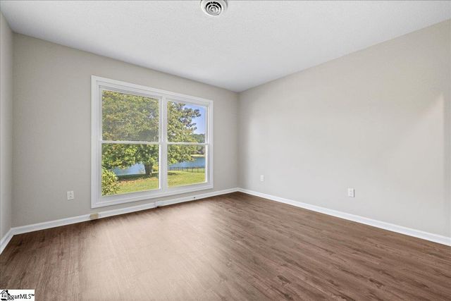 136 Shannon Lake Circle, Greenville, SC 29615