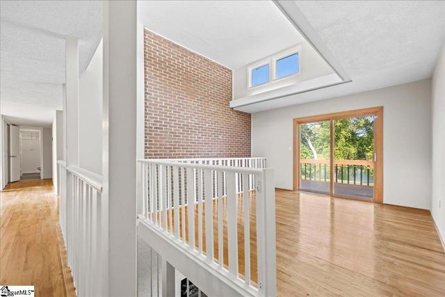 136 Shannon Lake Circle, Greenville, SC 29615