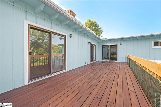 136 Shannon Lake Circle, Greenville, SC 29615