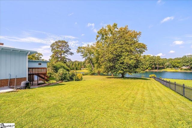 136 Shannon Lake Circle, Greenville, SC 29615