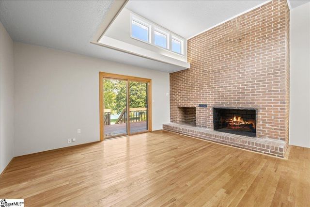 136 Shannon Lake Circle, Greenville, SC 29615