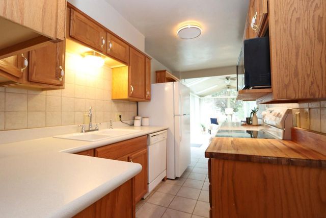 1311 N 5th Street, Mankato, MN 56001