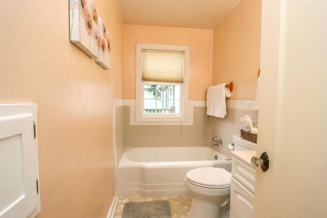 1311 N 5th Street, Mankato, MN 56001