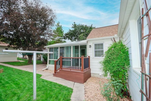 1311 N 5th Street, Mankato, MN 56001