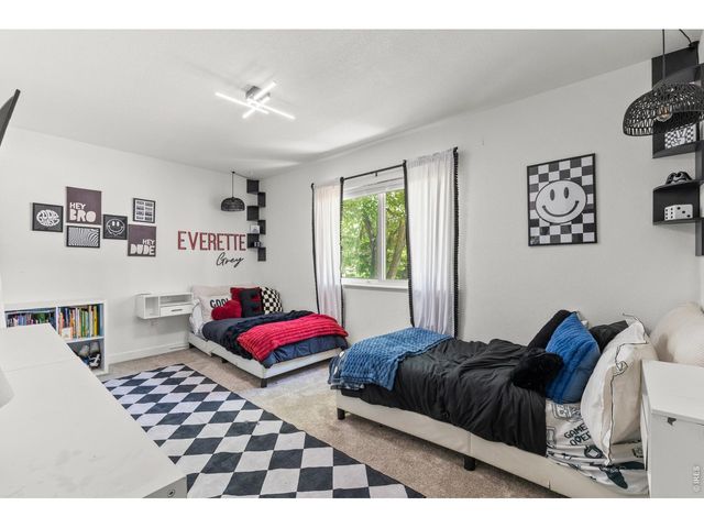 818 E Swallow Rd, Fort Collins, CO 80525