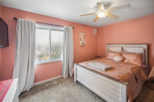 520 22nd Avenue SW, Altoona, IA 50009