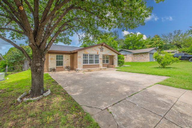 7824 Davenport Avenue, Fort Worth, TX 76116