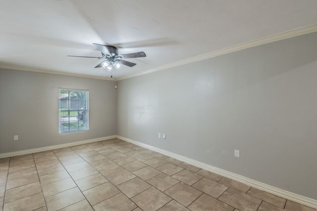 7824 Davenport Avenue, Fort Worth, TX 76116
