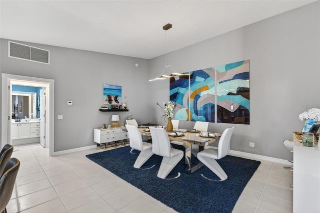 7526 QUINTO DR, Sarasota, FL 34238