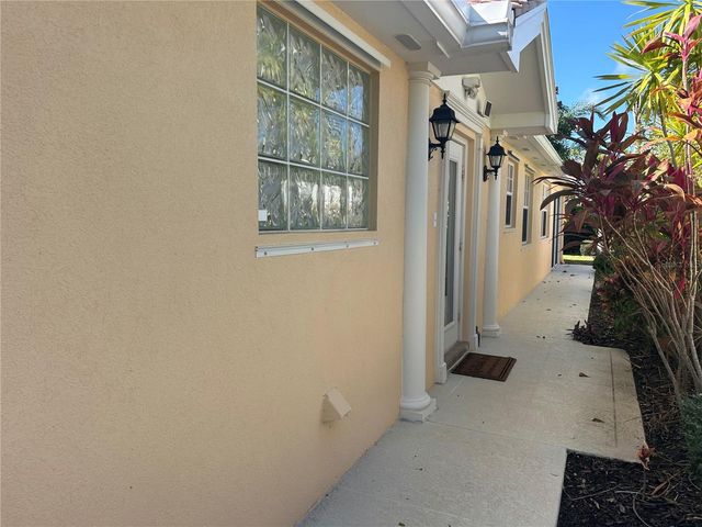 7526 QUINTO DR, Sarasota, FL 34238