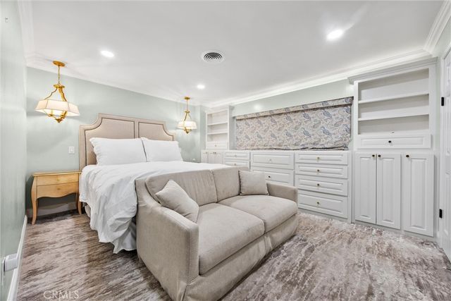 3825 Dalehurst Drive, Bakersfield, CA 93306