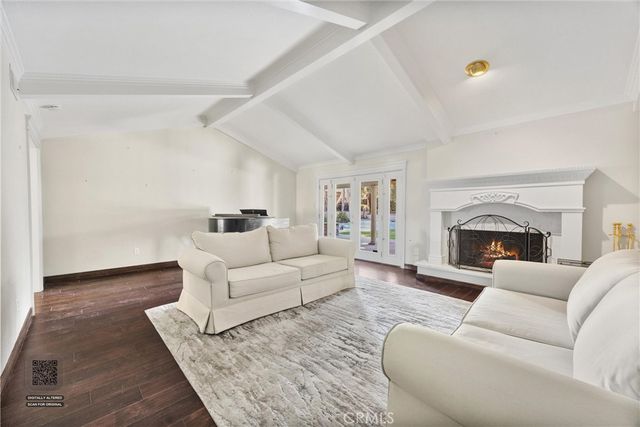 3825 Dalehurst Drive, Bakersfield, CA 93306