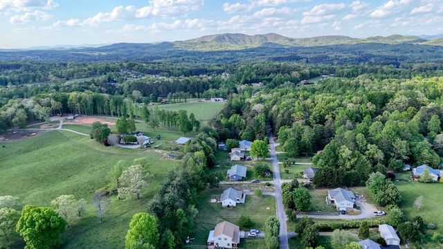1013 Bradley Road, Blairsville, GA 30512