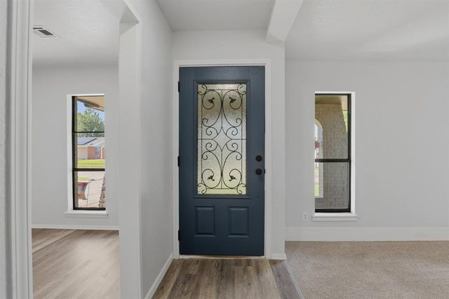 4024 Dentwood Terrace, Del City, OK 73115