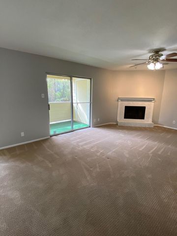 14515 Wunderlich Drive 704, Houston, TX 77069