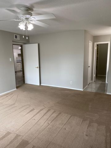 14515 Wunderlich Drive 704, Houston, TX 77069