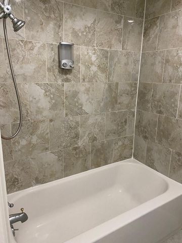 14515 Wunderlich Drive 704, Houston, TX 77069