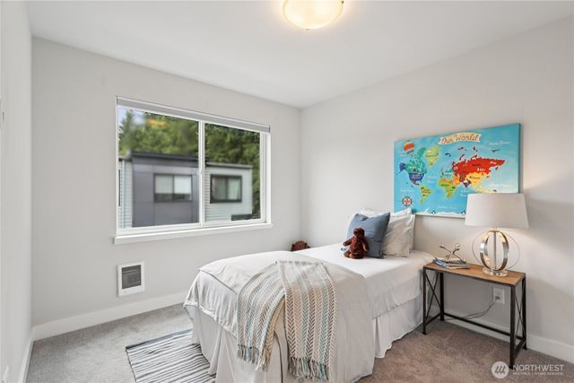 18757 76th Avenue W, Lynnwood, WA 98037