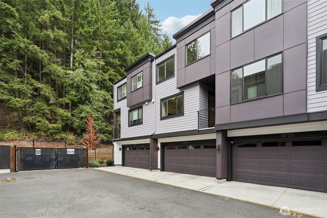 18757 76th Avenue W, Lynnwood, WA 98037